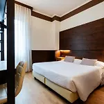 Hotel Italia 3*