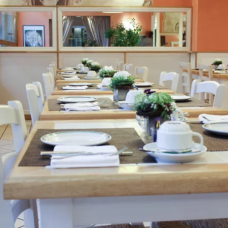 Italia Hotel 3*