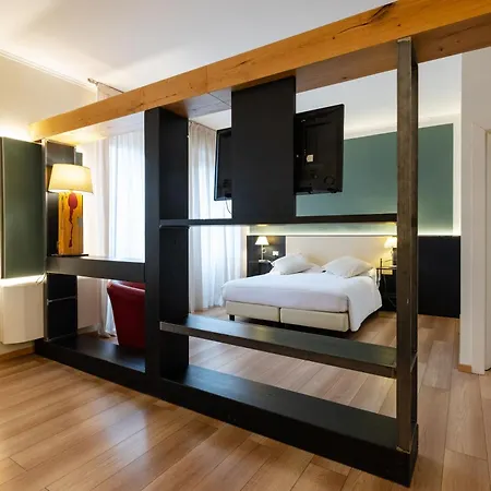 Italia Hotel 3*