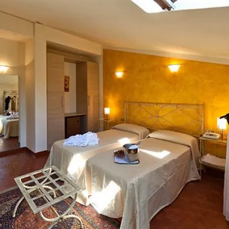 Hotel Italia 3*