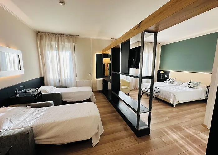 Hotel Italia 3*