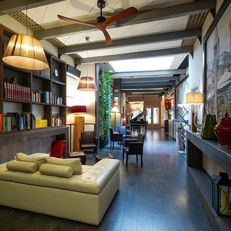 Hotell Italia 3*