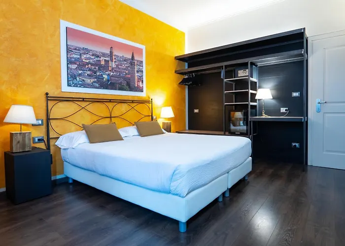 Hotel Italia 3*